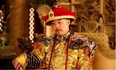 Ngoài vua Càn Long, ai là người duy nhất được mặc long bào tại Tử Cấm Thành?