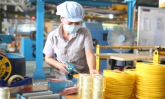 Nới trần làm thêm lên 60 giờ mỗi tháng từ ngày 1/4