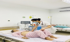 Cấp cứu người phụ nữ nguy kịch sau khi ăn bánh tẻ