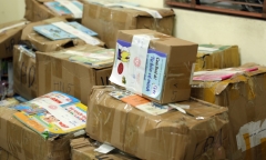 Phát hiện gần 1.000 cuốn sách giả trước thềm năm học mới, hé lộ thủ đoạn trà trộn với sách thật để bán