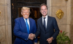 Tổng thư ký NATO và ông Trump thảo luận về vấn đề gì trong cuộc gặp ở Florida?