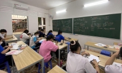 Chuyên gia giáo dục: Dạy thêm là
