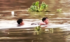 Khen thưởng hai thanh niên dũng cảm cứu người phụ nữ đuối nước