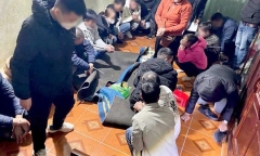Tin tức pháp luật mới nhất ngày 25/12: Bắt quả tang 17 đôi tượng đang đánh bạc ở Quảng Ninh