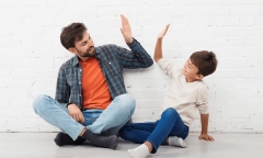 8 bí quyết vàng giúp con tự tin hơn