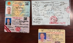 Người đàn ông làm giả thẻ nhà báo, bằng lái xe để đối phó CSGT