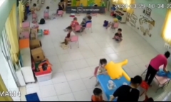 Vụ clip trẻ mầm non bị tát ngã dúi dụi trong giờ ăn: Cô giáo bị chấn động tâm lý