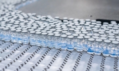 Mỹ phê duyệt vaccine ngừa COVID-19 thế hệ mới, nhắm đến Omicron