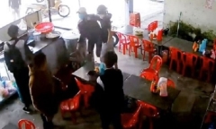 2 nam sinh bị chặn đánh dã man trước cổng trường ở Quảng Nam