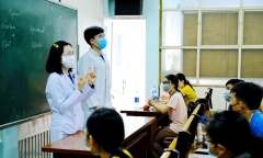 Học phí khối trường y dược tăng vọt, ngành cao nhất gần 80 triệu đồng/năm