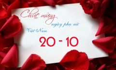 Giới trẻ Hà Nội xếp hàng dài, chọn mua bó hoa thiết kế riêng dịp 20/10