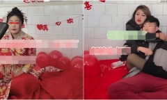 Phù dâu ôm chặt chú rể trên giường không buông mặc cô dâu bất lực ngồi khóc, biết được nguyên nhân khiến ai cũng phẫn nộ 