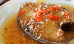 Sạch cơm với món cá thu chiên mắm tỏi 