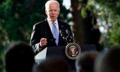 Video: Tổng thống Biden nhầm lẫn 