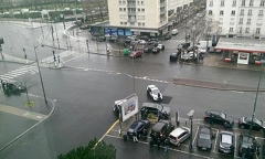 Kẻ bắt cóc 5 con tin ở Paris có liên quan đến vụ Charlie Hebdo