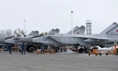 Tiêm kích MiG-31 của Nga bốc cháy rồi rơi xuống khi đang huấn luyện