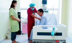 Kích hoạt báo động đỏ cứu người đàn ông có 5 vết thương vùng ngực, bụng do dao đâm 