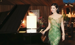 Thanh Mai, Giáng My gợi cảm đón Noel sớm