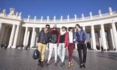 Vietnam's Next Top Model 2014 cùng hai quán quân bị “ném đá” dữ dội