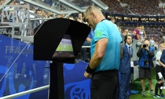EURO 2020 áp dụng luật mới nhằm hạn chế việc lạm dụng công nghệ VAR