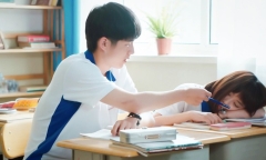 Nhiều trường đại học Trung Quốc quy định xử phạt sinh viên chưa kết hôn quan hệ tình dục gây tranh cãi
