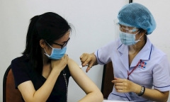 TP.HCM chạy nước rút tiêm mũi 1 vaccine ngừa COVID-19 