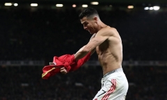 Giúp MU thắng phút 90+5, Ronaldo lại xô đổ loạt kỷ lục tại Champions League