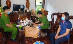 Bắt tạm giam nữ giám đốc công ty xăng dầu lớn nhất Bà Rịa - Vũng Tàu vì buôn lậu xăng giả