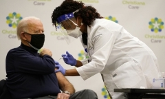 Mỹ: Tòa liên bang chặn lệnh bắt buộc tiêm chủng vaccine ngừa COVID-19 của ông Biden