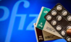 Thuốc uống trị COVID-19 của Pfizer cháy hàng dù vẫn chưa được phê duyệt
