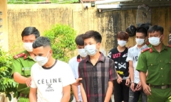 Huế: Bắt nhóm thanh niên chặn xe cướp tài sản người đi đường