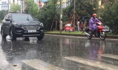 Tin tức dự báo thời tiết hôm nay 25/10: Hà Nội ngày có mưa rào và dông