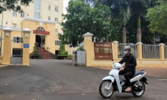 Diễn biến mới vụ giáo viên ở Đắk Lắk nguy cơ mất tiền thưởng