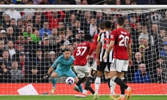 Man Utd cắt mạch 3 trận thua liên tiếp, Chelsea giành vé dự cúp châu Âu