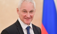 Người vừa được Tổng thống Putin đề cử vào vị trí Bộ trưởng Quốc phòng Nga là ai?