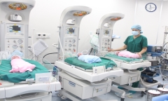 Tin tức đời sống ngày 8/7: Hi hữu người phụ nữ mang tam thai tự nhiên với 3 túi ối riêng biệt