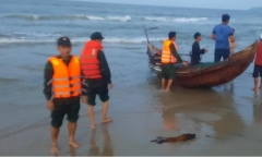 Thừa Thiên Huế: Hai học sinh lớp 9 đuối nước thương tâm khi đi tắm biển