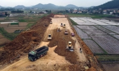 Thí điểm cát biển xây dựng đường có nhiều tín hiệu khả quan