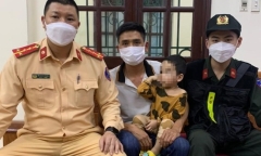 Mâu thuẫn vợ cũ, bố mang con lên cầu Bãi Cháy dọa ném xuống biển