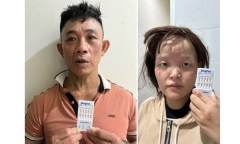 Tạm giữ cặp vợ chồng
