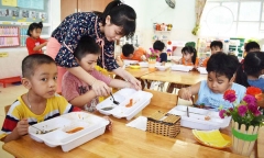Giáo viên mầm non, tiểu học ngoài công lập có thể được hỗ trợ 3,7 triệu đồng/người