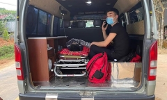 Rơi từ mái nhà xuống, người đàn ông bị xà beng đâm xuyên ngực