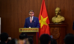HLV Philippe Troussier: Việt Nam hoàn toàn có thể mơ tới World Cup