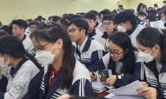 Thi tốt nghiệp THPT: Chỉ cần ôn theo sách giáo khoa là đủ