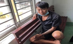 Cần Thơ: Cầm dao chém 2 bảo vệ dân phố vì không cho vợ ra qua chốt kiểm soát