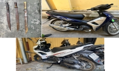 Bắt giữ nhóm 