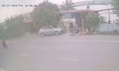 Xe ô tô tập lái tông người đàn ông ngồi ven đường ở Hải Phòng