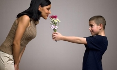 Món quà tuyệt nhất cuộc đời mẹ chính là con yêu