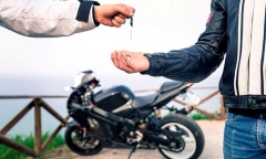 Con mượn xe của bố thì có bị xử phạt về lỗi chính chủ không?
