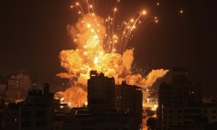 Israel mở chiến dịch không kích lớn chưa từng có vào Dải Gaza